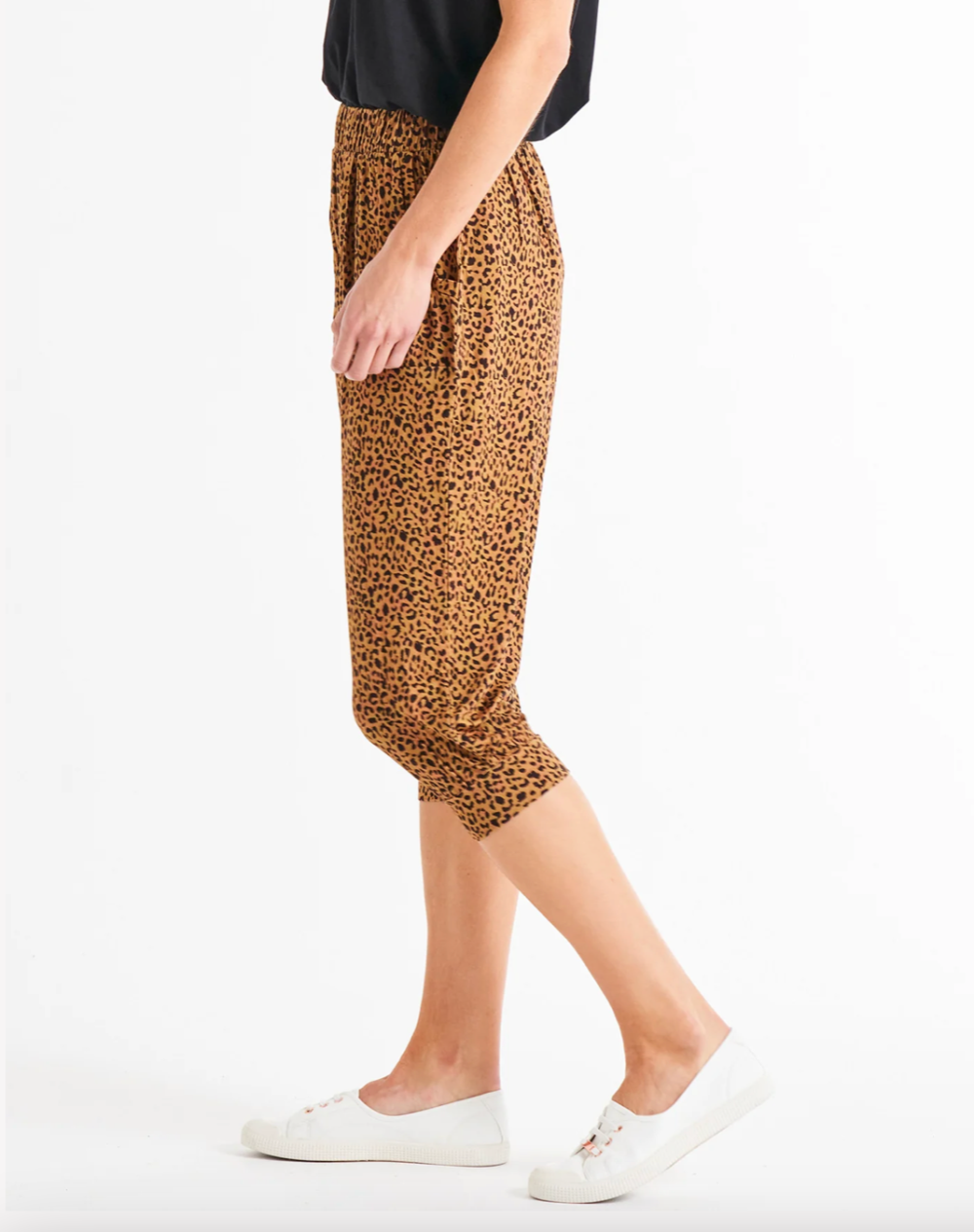 Tokyo 3/4 Pant by Betty Basics - Wild - Image 5