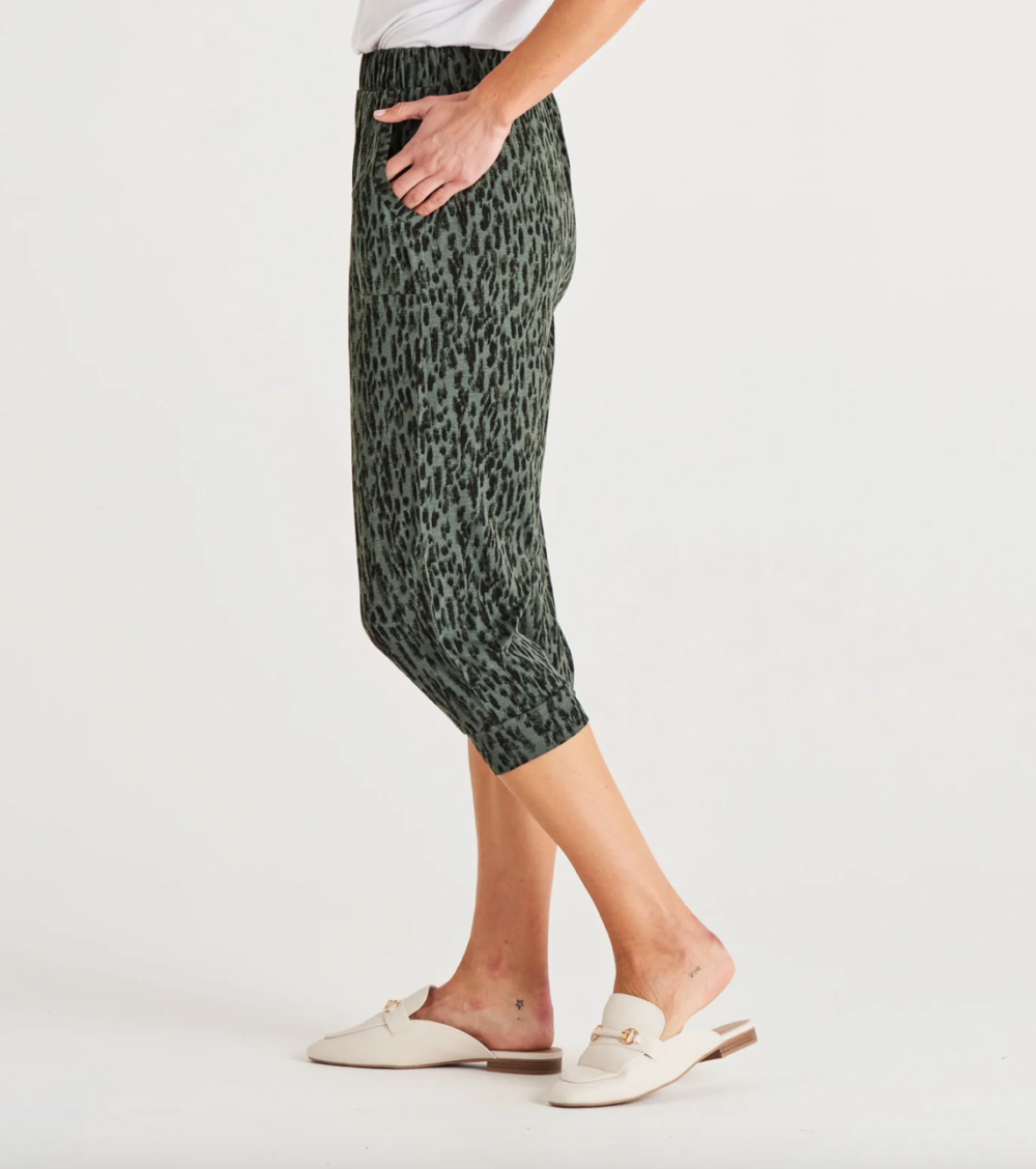 Tokyo Stretchy Mid-Rise Cropped 3/4 Jogger Pants - Abstract Green Print - Image 3